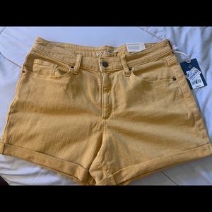 Universal thread shorts